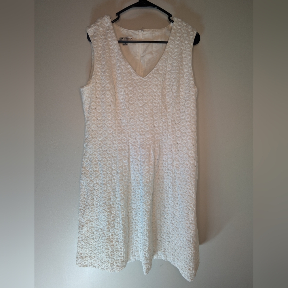Pendleton Elegant White Sleeveless Eyelet Dress S… - image 1